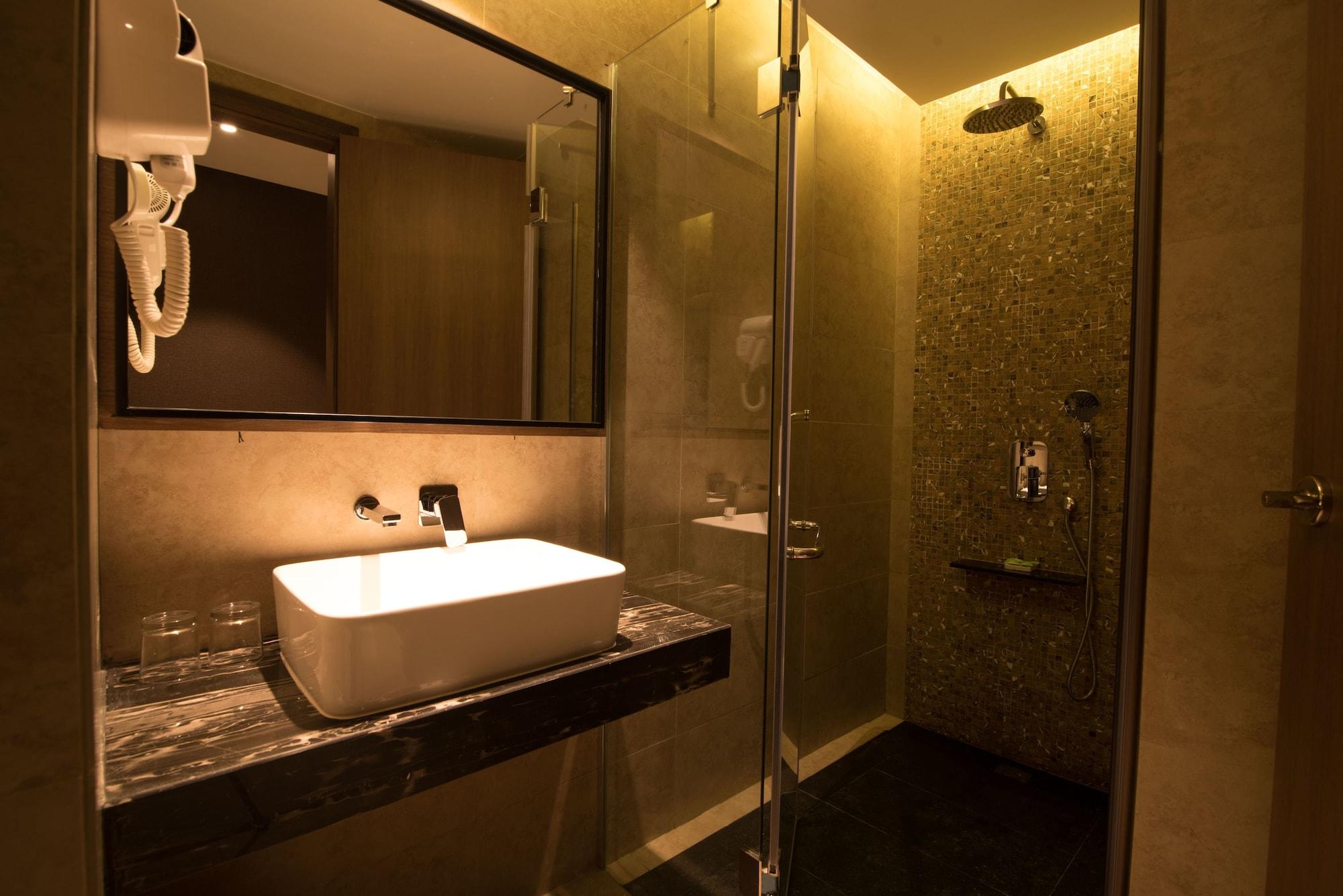 Eska Hotel Batam Exterior photo